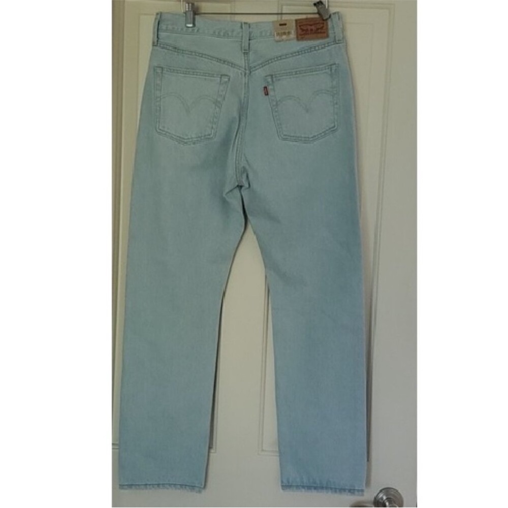 Levi's high waist Straight Jeans in Light Blue